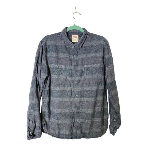#136  LEVIS textures button down - Picture 1 of 5
